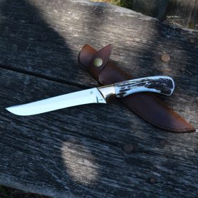   Vadászkés Farkas Bertalan modell 06 bőr tokkal agancs nyéllel